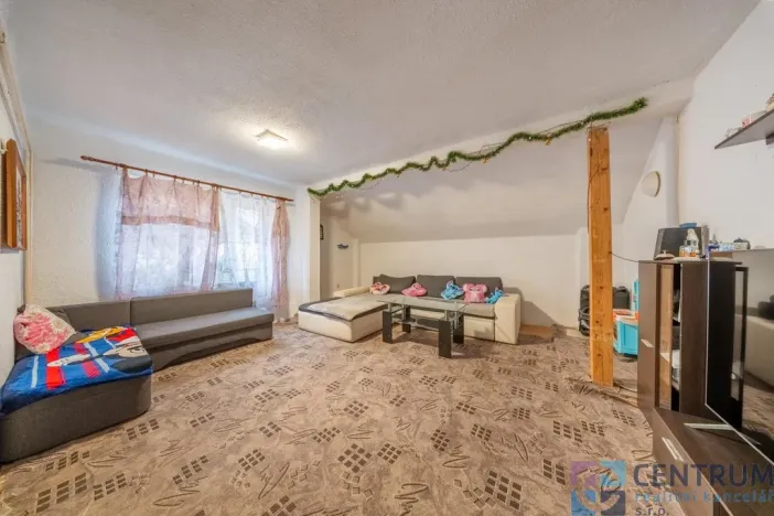 Prodej bytu 4+1, Smržovka, Husova, 104 m2