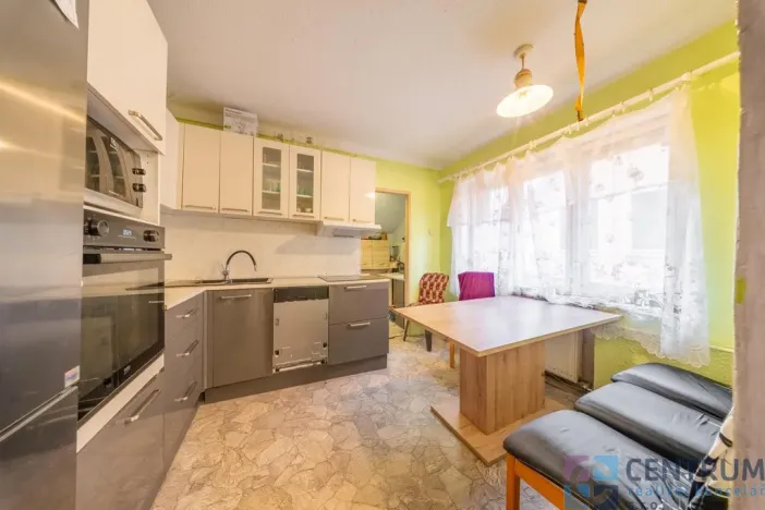 Prodej bytu 4+1, Smržovka, Husova, 104 m2