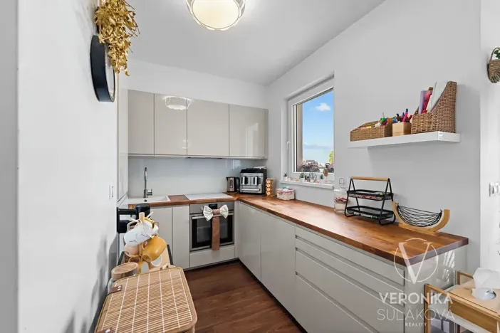 Prodej bytu 2+kk, Praha - Letňany, Hlučkova, 60 m2