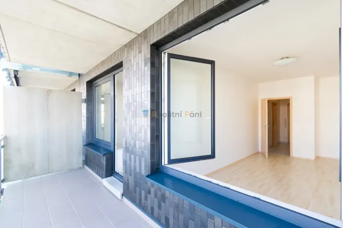 Pronájem bytu 2+kk, Praha - Stodůlky, náměstí Junkových, 50 m2