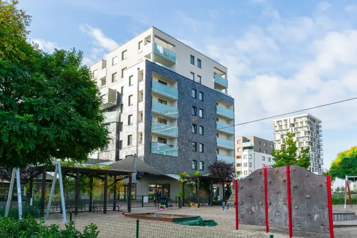 Pronájem bytu 2+kk, Praha - Stodůlky, náměstí Junkových, 50 m2