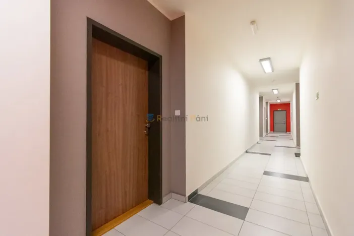 Pronájem bytu 2+kk, Praha - Stodůlky, náměstí Junkových, 50 m2