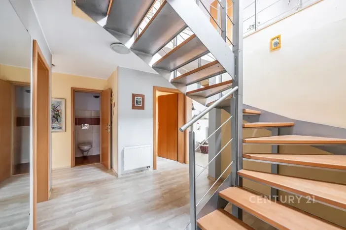 Prodej rodinného domu, Hradištko, V Klících, 240 m2