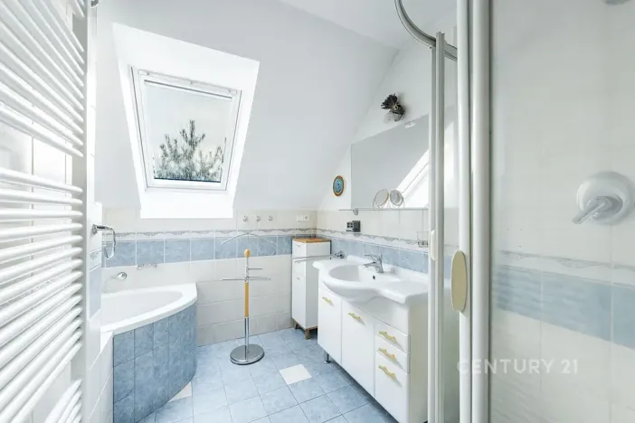 Prodej rodinného domu, Hradištko, V Klících, 240 m2