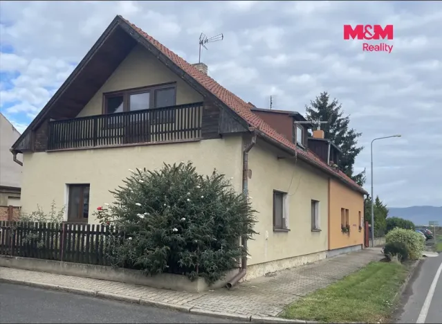 Prodej rodinného domu, Brňany, 140 m2