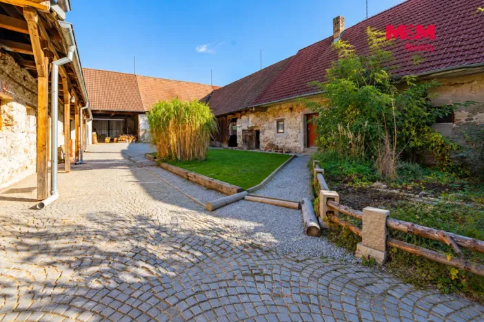 Prodej rodinného domu, Nové Hrady - Byňov, 370 m2