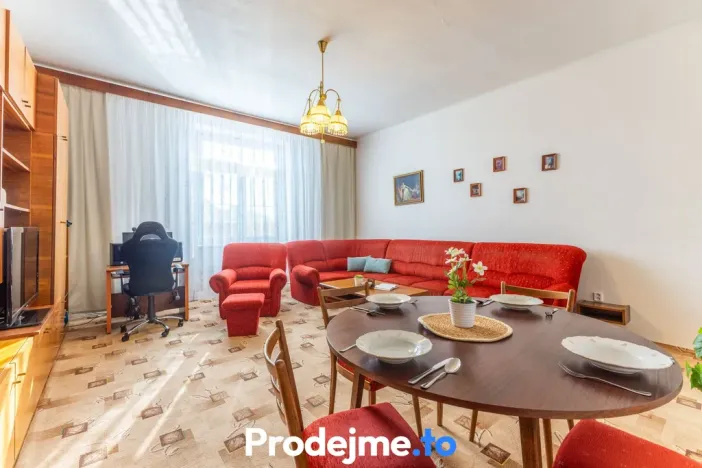 Prodej bytu 3+kk, Znojmo, Jarošova, 79 m2