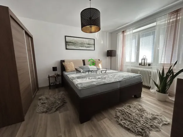 Prodej bytu 2+1, Oslavany, Hlavní, 53 m2