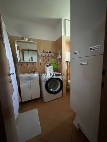 Prodej bytu 2+1, Oslavany, Hlavní, 53 m2