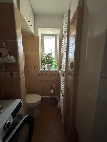 Prodej bytu 2+1, Oslavany, Hlavní, 53 m2
