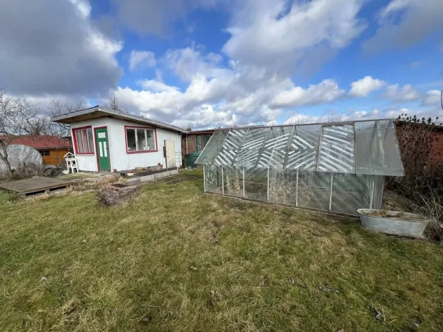 Pronájem zahrady, 302 m², Na Záboří, Pardubice, Nové Jesenčany