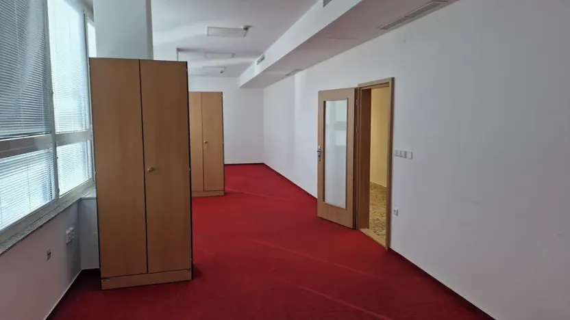 Pronájem kanceláře, Znojmo, náměstí Svobody, 45 m2