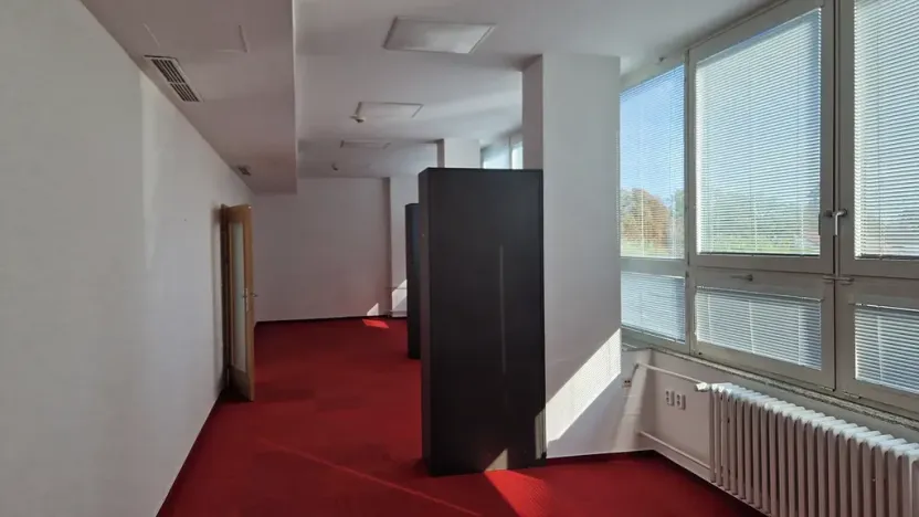Pronájem kanceláře, Znojmo, náměstí Svobody, 45 m2