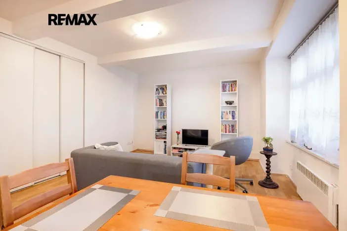 Prodej bytu 2+kk, Praha - Podolí, Doudova, 50 m2