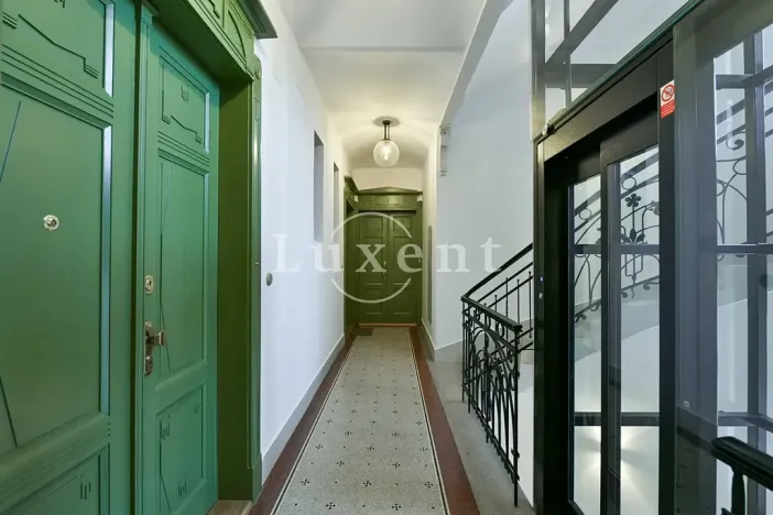 Pronájem bytu 3+kk, Praha - Vinohrady, náměstí Jiřího z Poděbrad, 137 m2
