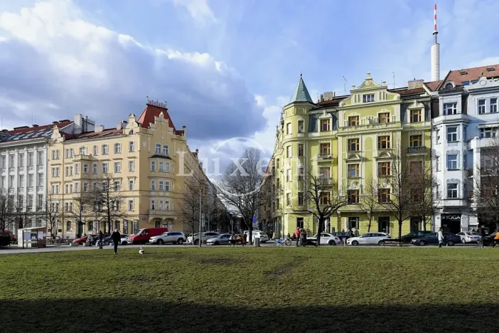 Pronájem bytu 3+kk, Praha - Vinohrady, náměstí Jiřího z Poděbrad, 137 m2