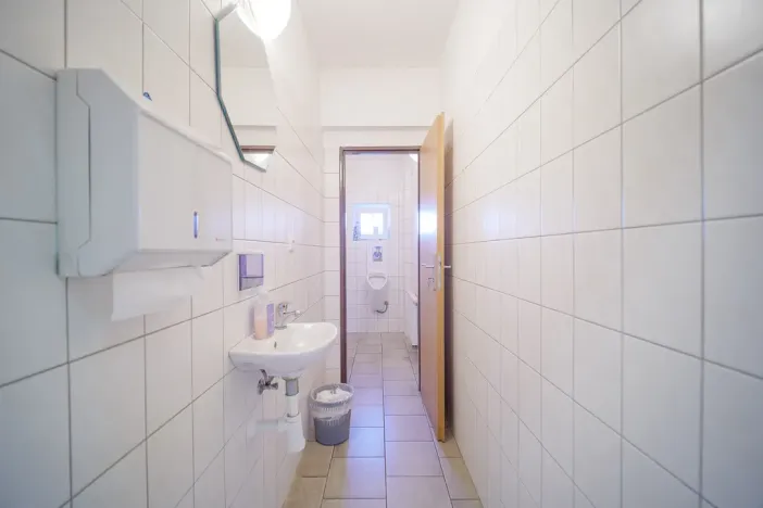 Pronájem kanceláře, Jičín, 17. listopadu, 688 m2