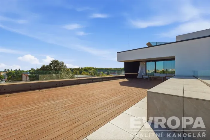 Pronájem bytu 2+kk, Praha - Břevnov, U Petřin, 88 m2
