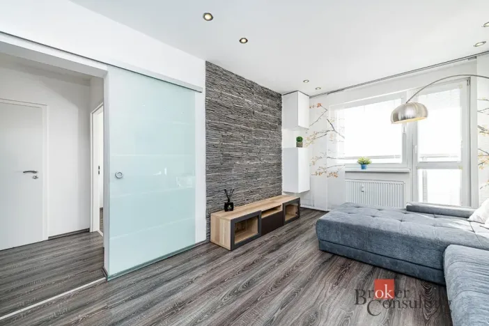 Prodej bytu 2+1, Kladno - Kročehlavy, Ukrajinská, 53 m2