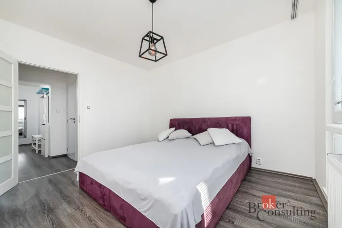 Prodej bytu 2+1, Kladno - Kročehlavy, Ukrajinská, 53 m2