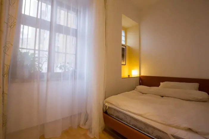 Pronájem bytu 2+kk, Praha - Holešovice, U průhonu, 50 m2