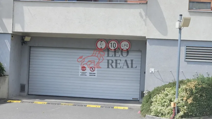 Pronájem pozemku, 18 m², Mattioliho, Praha, Záběhlice
