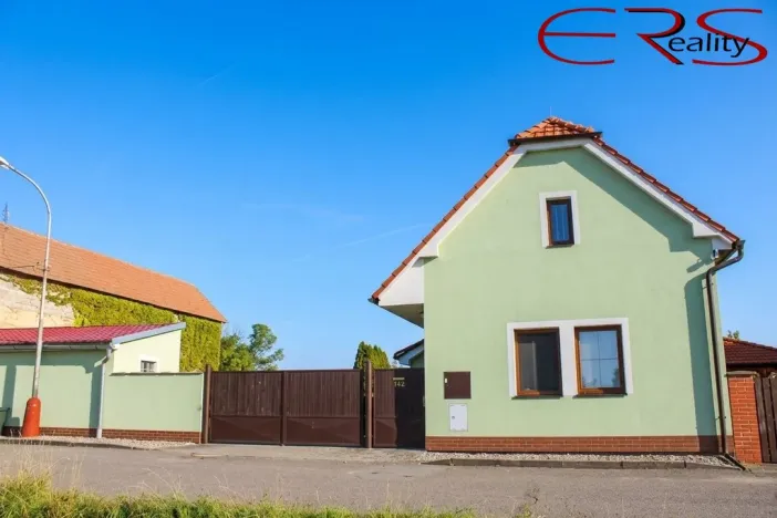 Prodej rodinného domu, Kostelní Hlavno, 270 m2