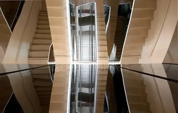 Pronájem kanceláře, Praha - Karlín, Pobřežní, 458 m2