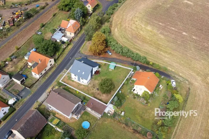 Prodej rodinného domu, Hořešovičky, 256 m2