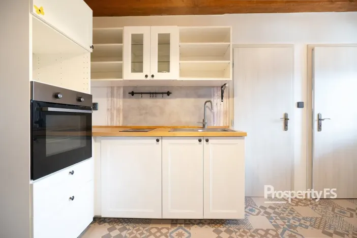 Prodej rodinného domu, Brniště - Hlemýždí, 200 m2