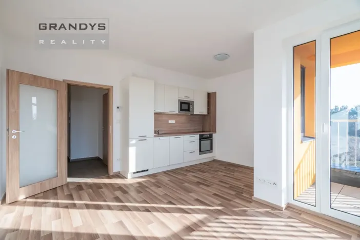 Pronájem bytu 1+kk, Praha - Uhříněves, Oty Bubeníčka, 29 m2