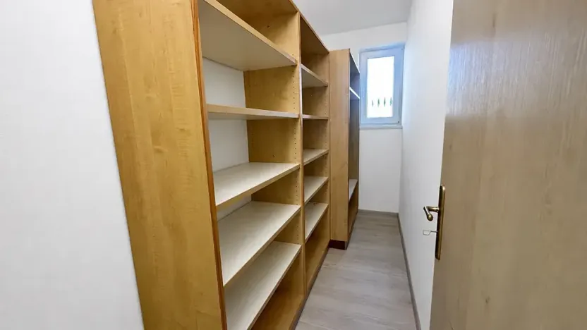 Pronájem vily, Zlín, 574 m2
