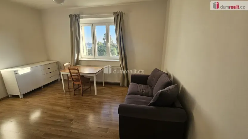 Pronájem bytu 2+kk, Praha - Libeň, Na stráži, 37 m2