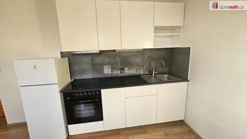 Pronájem bytu 2+kk, Praha - Libeň, Na stráži, 37 m2