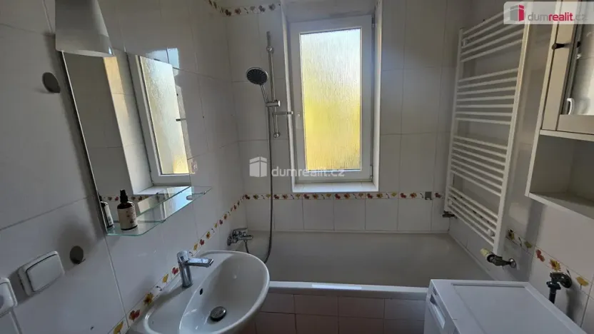 Pronájem bytu 2+kk, Praha - Libeň, Na stráži, 37 m2