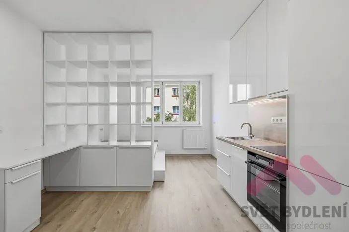 Pronájem bytu 1+kk, Praha - Žižkov, Biskupcova, 25 m2