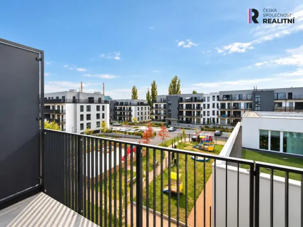 Pronájem bytu 1+kk, Kladno - Dubí, Ke křížku, 36 m2