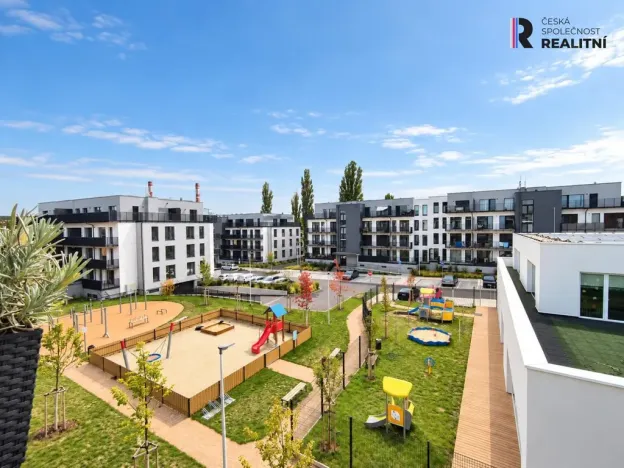 Pronájem bytu 1+kk, Kladno - Dubí, Ke křížku, 36 m2