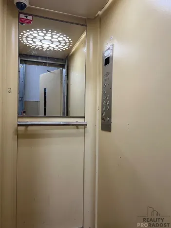 Prodej bytu 2+1, Ústí nad Labem, Husova, 62 m2