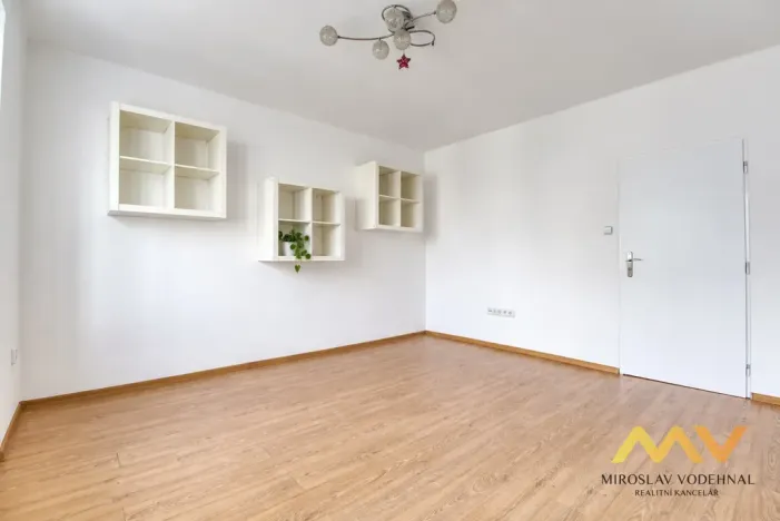 Pronájem bytu 2+1, Hradec Králové, Průmyslová, 57 m2