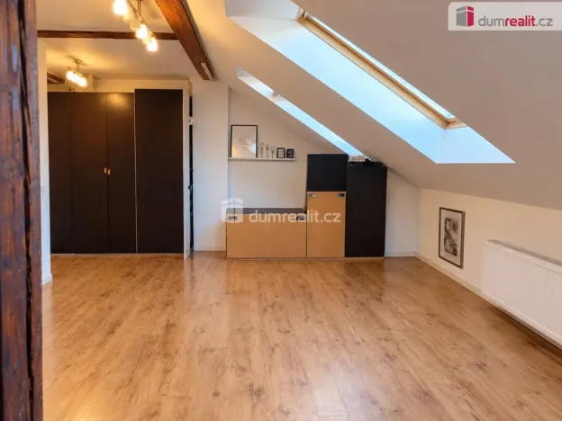 Pronájem bytu 1+kk, Praha - Smíchov, Lidická, 34 m2