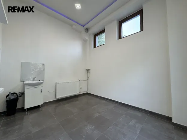 Pronájem obchodního prostoru, Olomouc - Nová Ulice, Stupkova, 11 m2