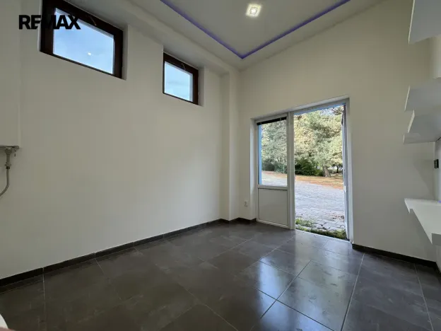Pronájem obchodního prostoru, Olomouc - Nová Ulice, Stupkova, 11 m2