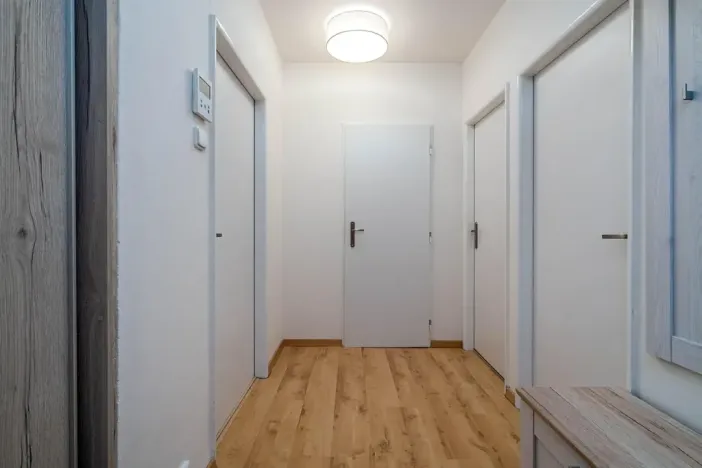 Prodej bytu 3+1, Praha - Střížkov, Varnsdorfská, 55 m2