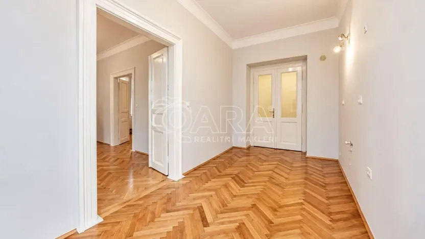Pronájem bytu 3+1, Praha - Smíchov, Kořenského, 108 m2