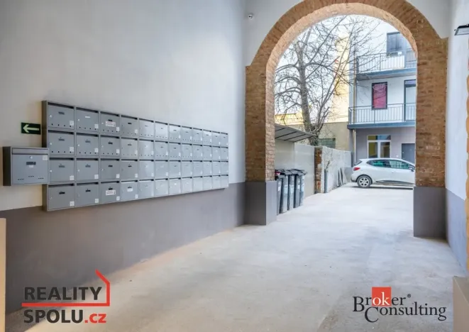 Prodej bytu 1+kk, Brno - Zábrdovice, Vlhká, 33 m2