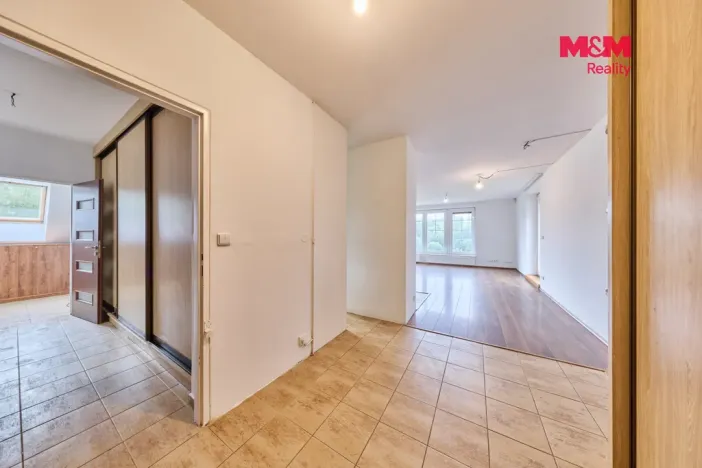 Prodej chalupy, Bernartice, 226 m2
