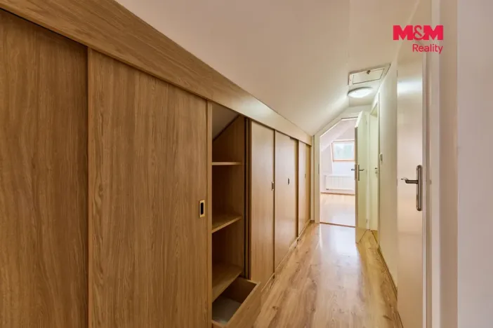 Prodej chalupy, Bernartice, 226 m2