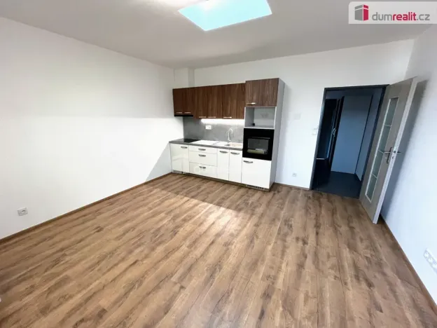 Pronájem bytu 2+kk, 55 m², Osvobození, Slavičín