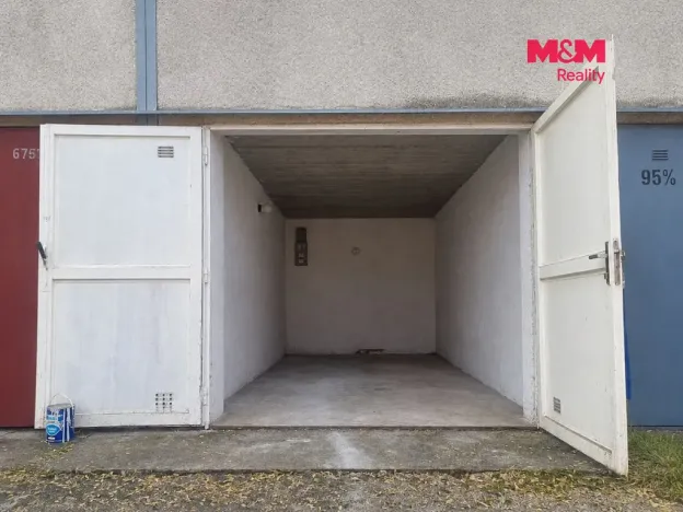 Prodej garáže, Kolín, U Cihelny, 19 m2